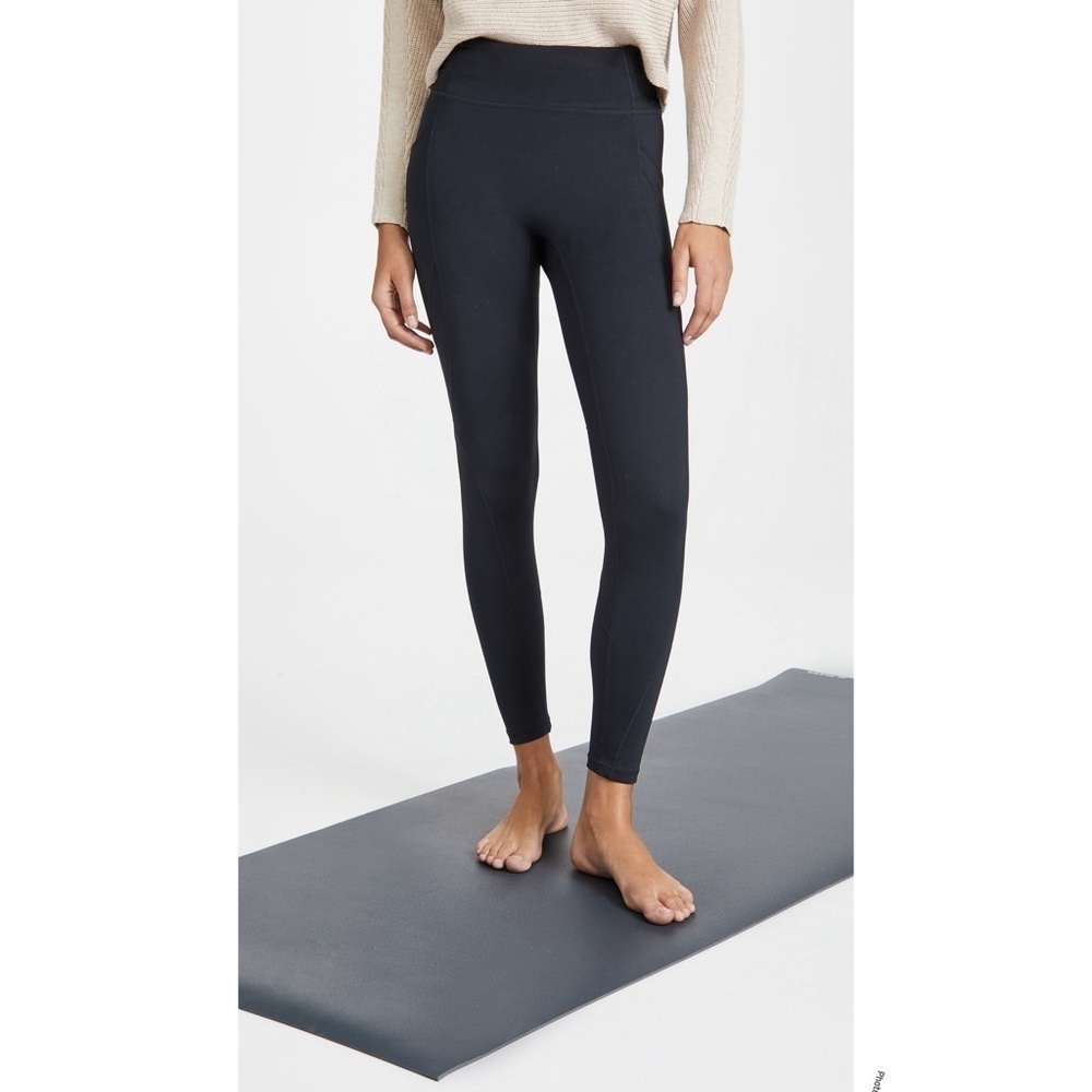 Le Ore Lucca High Rise Workout Pocket Leggings Black Size small